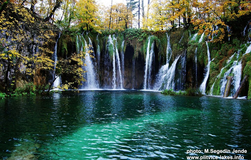 Galovački Buk waterfall in mid October - lovely colours - Plitvicka Jezera National Park