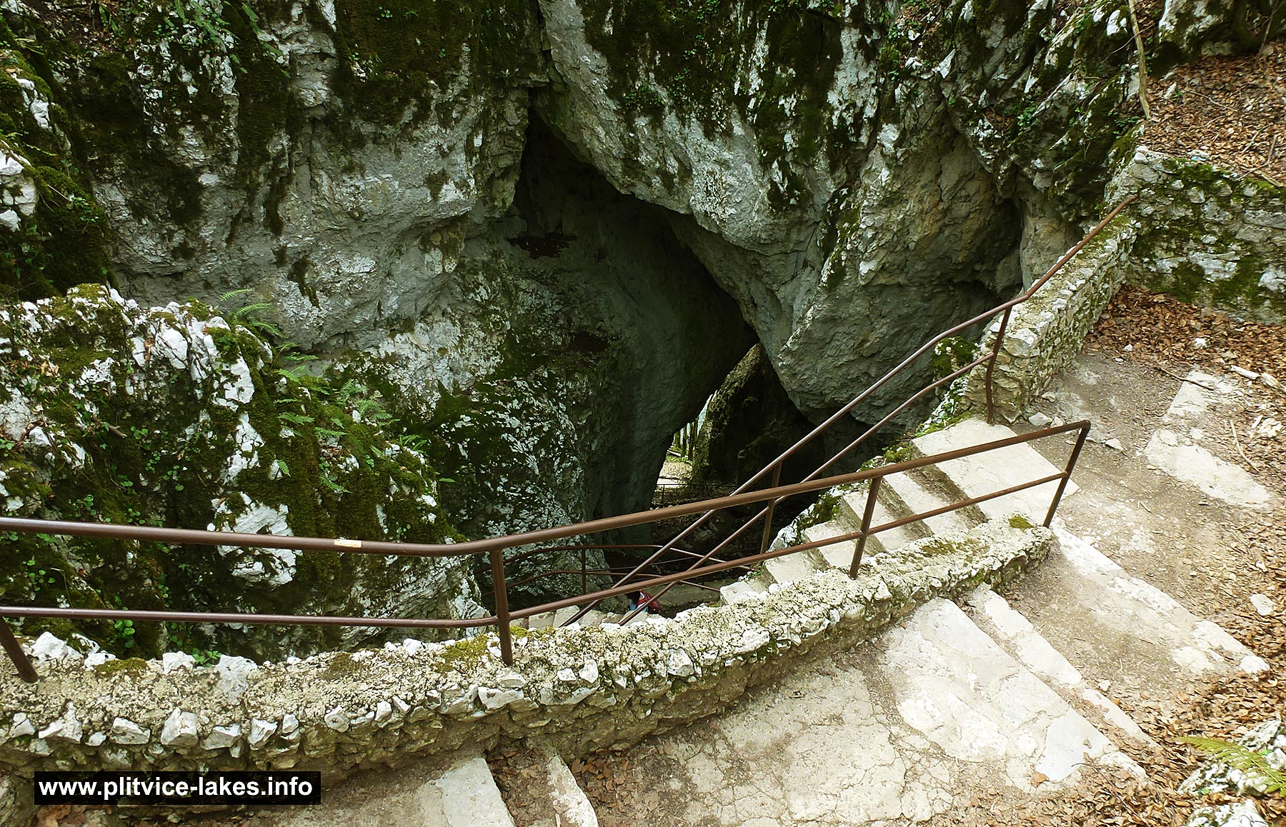 Staircase to Šupljara cave @ Plitvice Lakes
